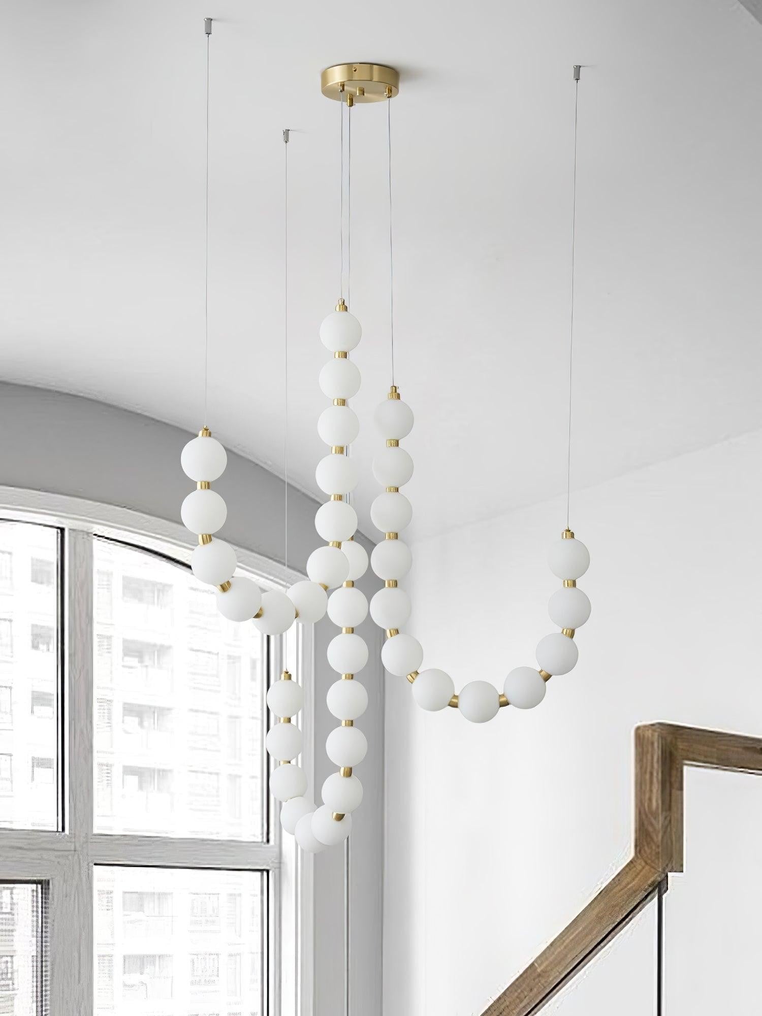 acrylic-pearl-necklace-chandelier-58_707f2d99-a470-40ff-bb4f-49b5cc83cc1b.jpg