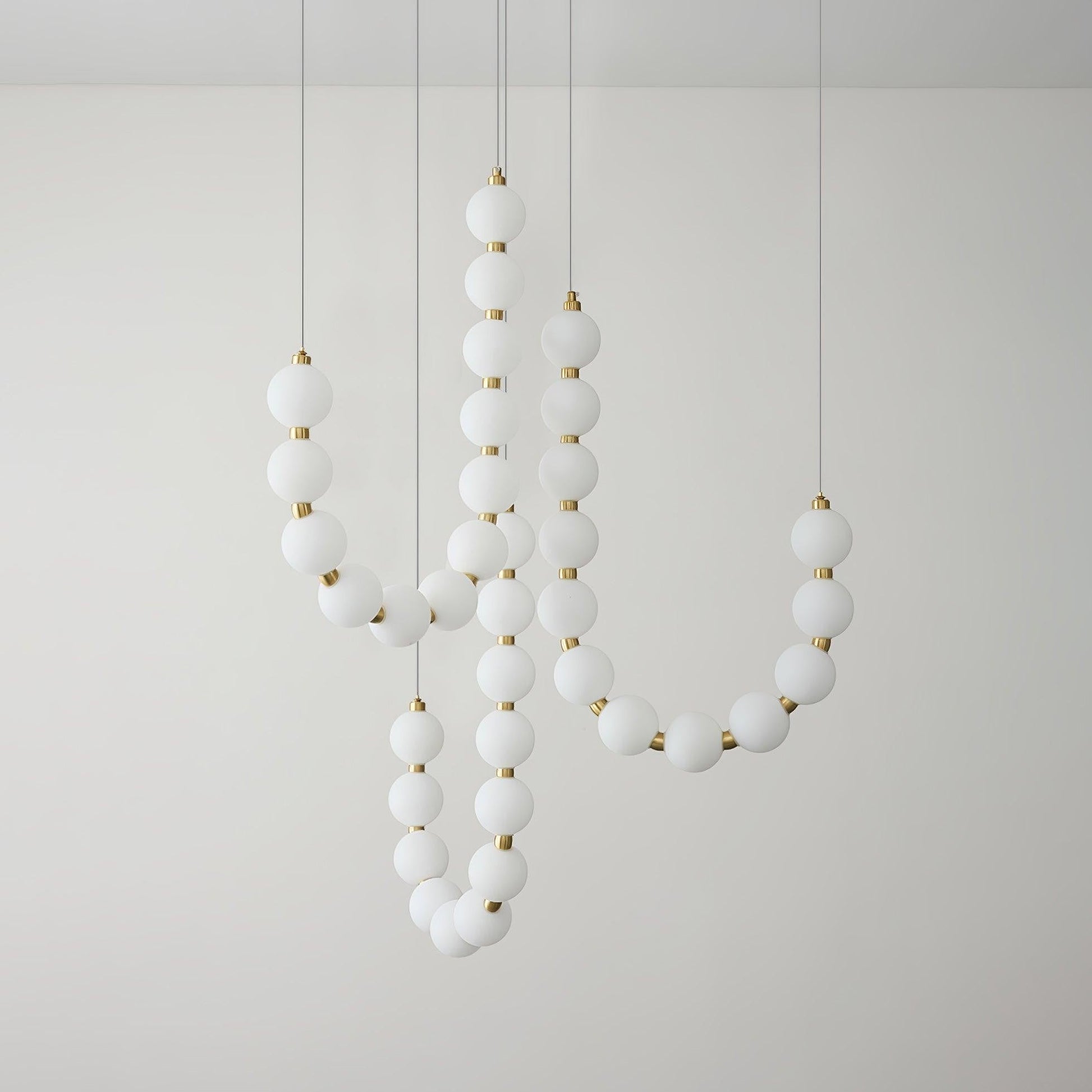 acrylic-pearl-necklace-chandelier-62_8318ff9a-6eb4-4815-bcd7-afb2cdaa9361.jpg