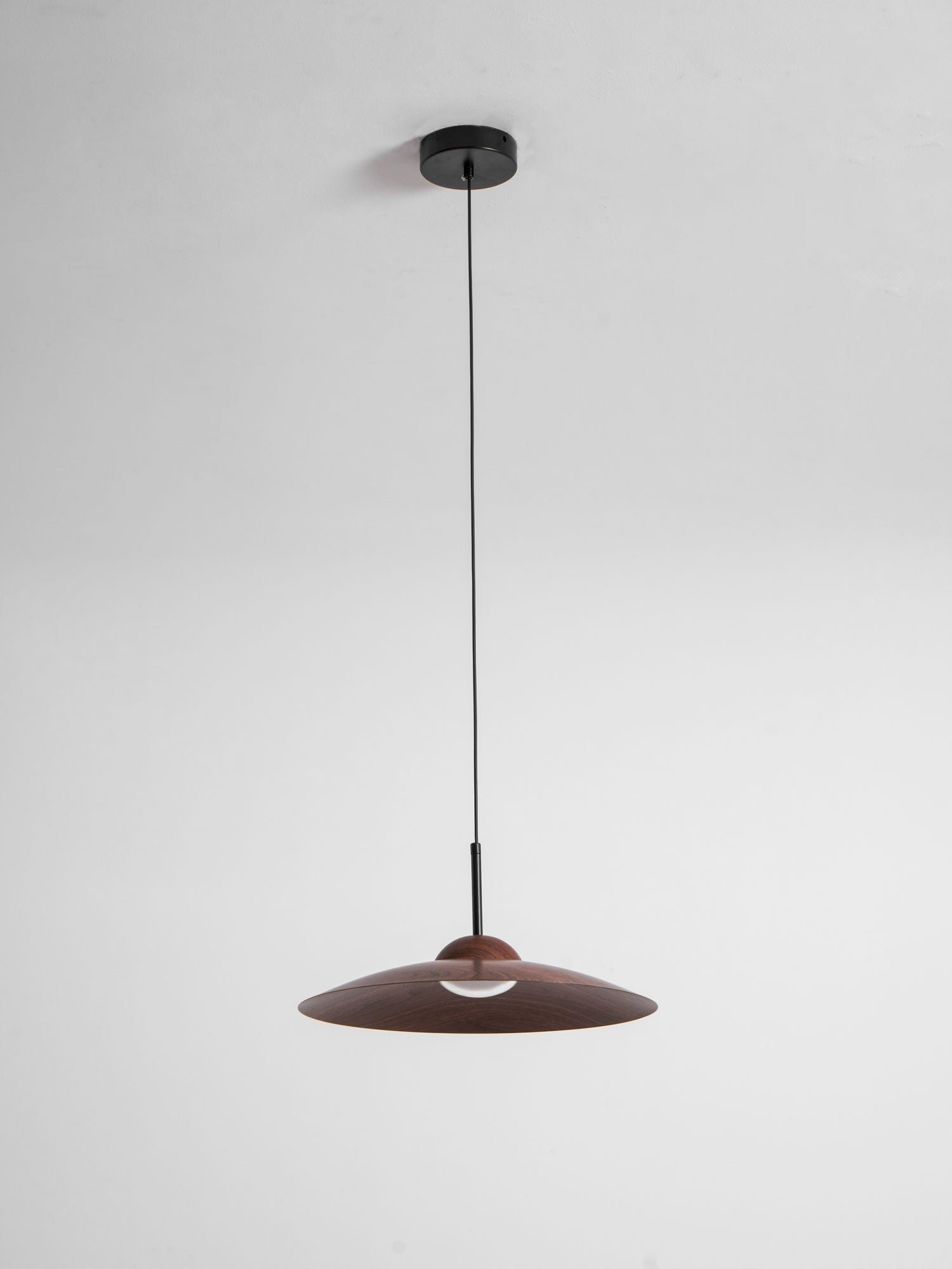 arcadian-walnut-dome-pendant-light-43_e0cfe616-66c0-401b-a29a-687a2d09d2bf.jpg