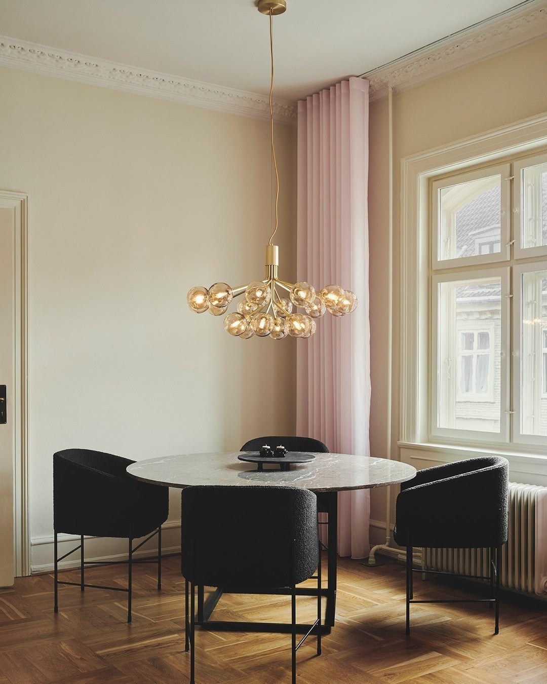 Aurora Glass Sphere Cluster Chandelier