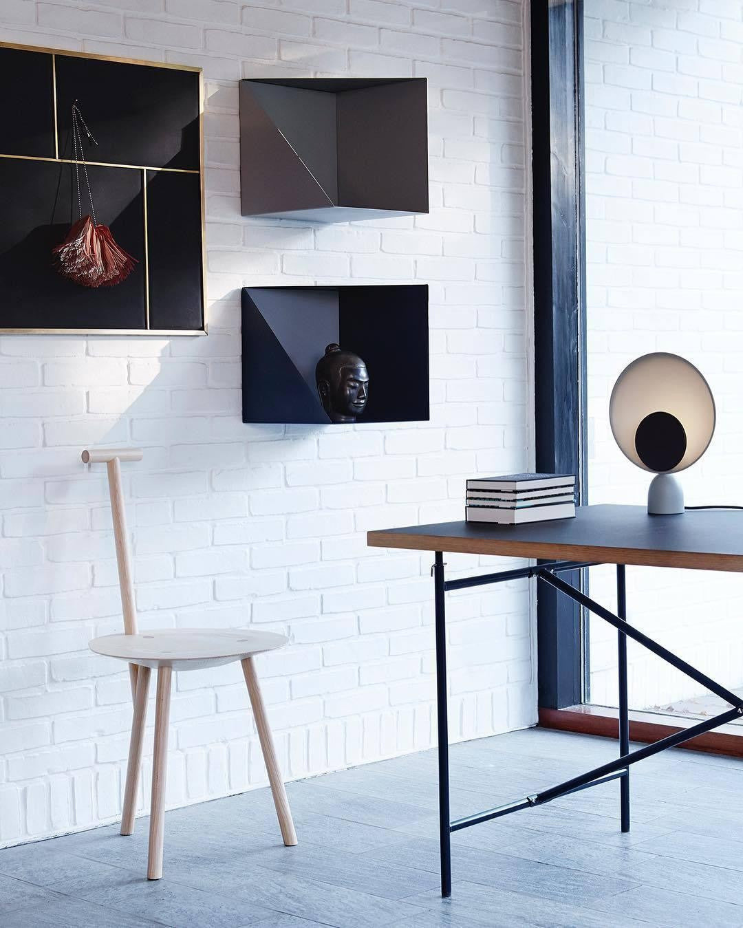 Blooper Sculptural Touch Table Lamp