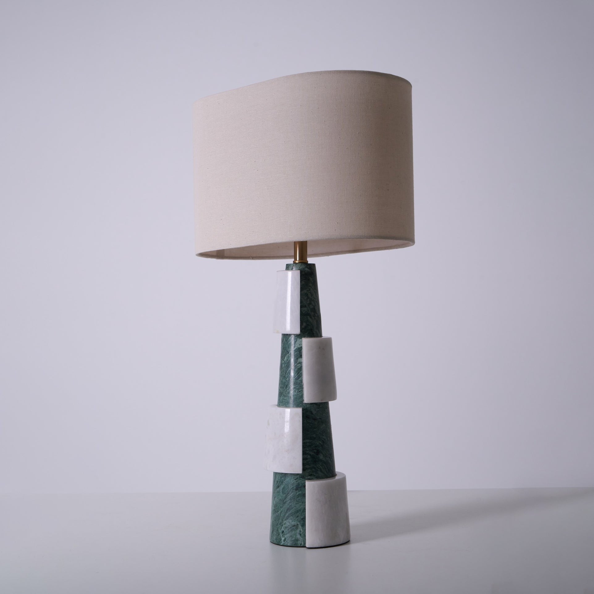 duomo-classic-marble-base-table-lamp-23_c821ddfe-4d48-4027-b94f-7c0ccc57cf55.jpg