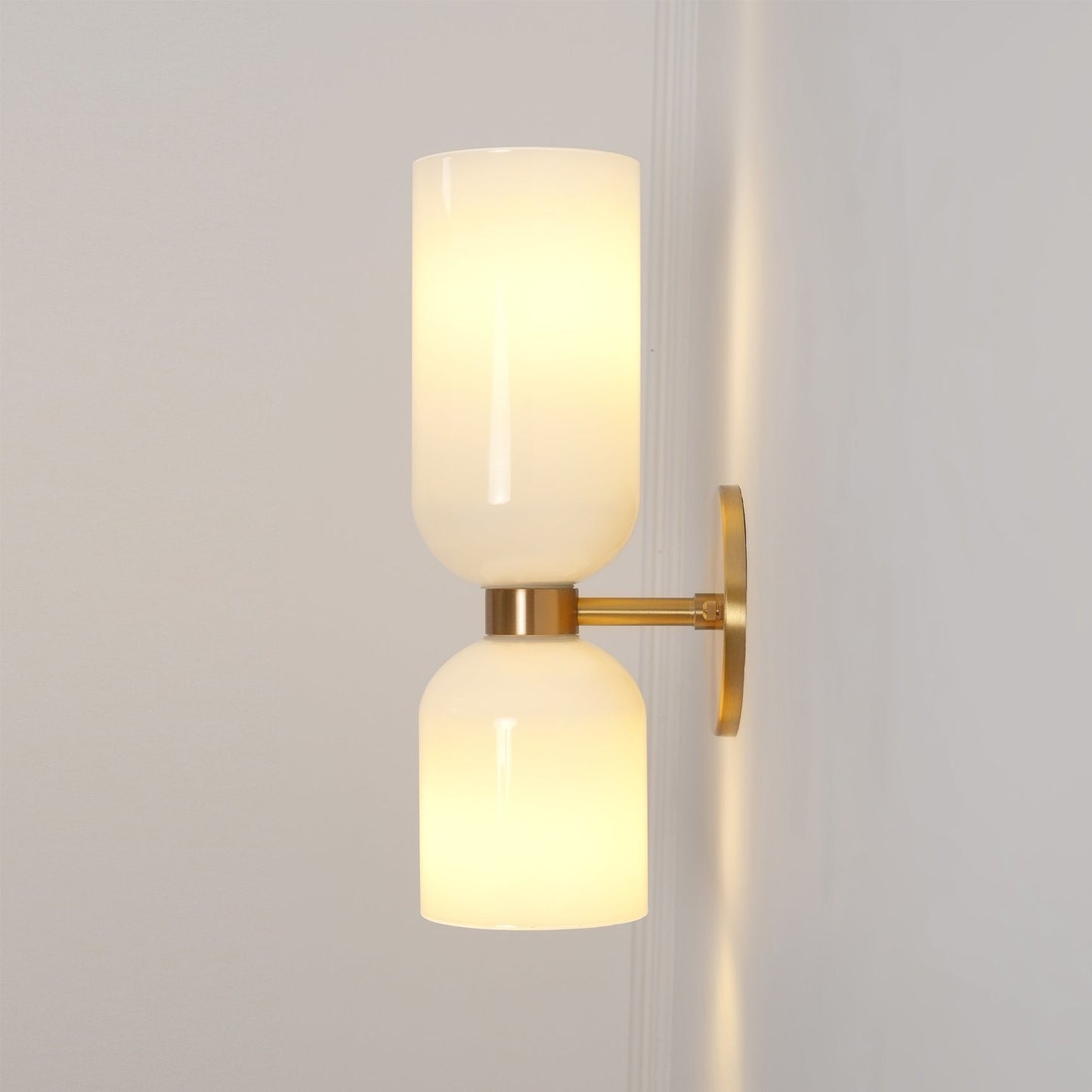 Edie Sculpted Glass Wall Sconce