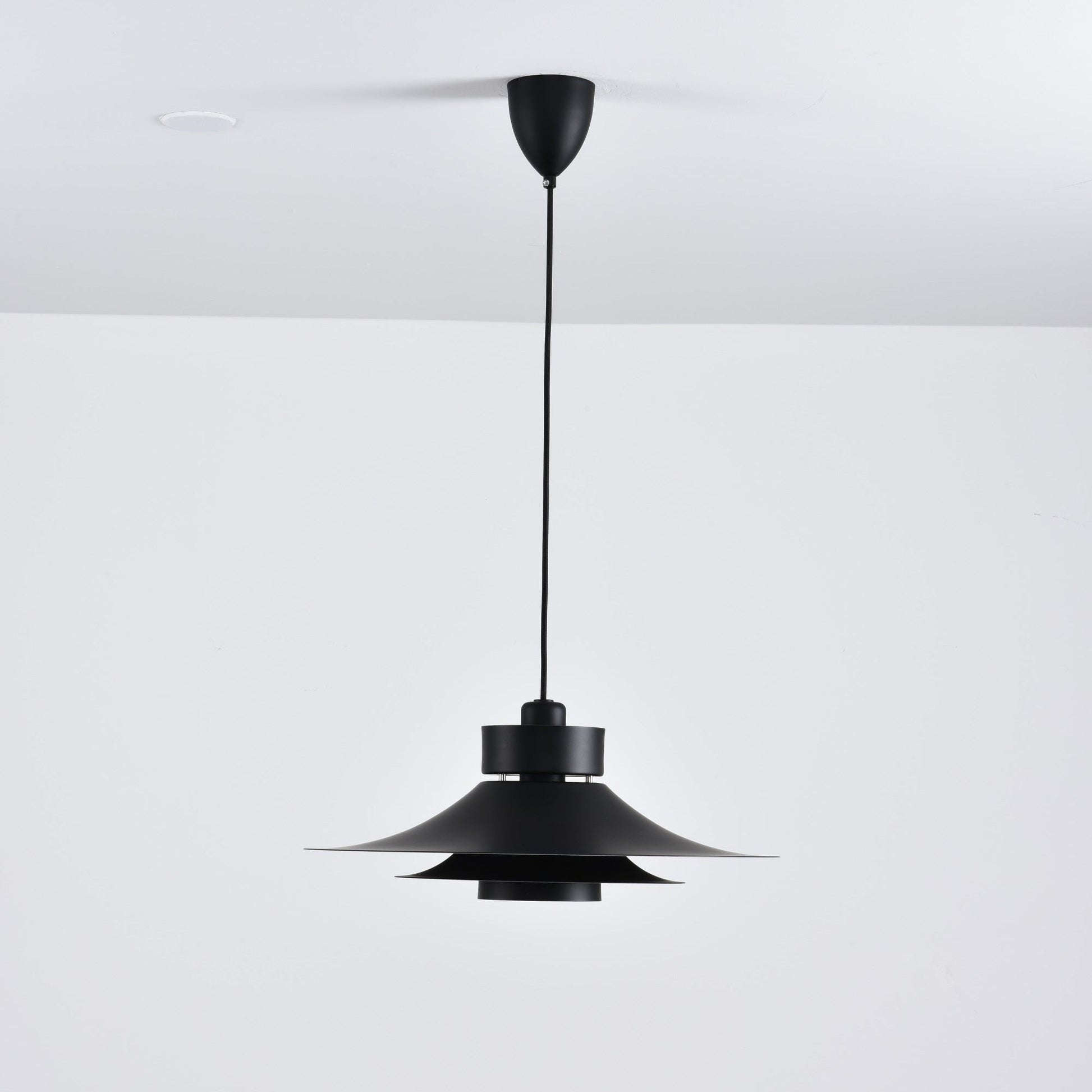 nero-eclipse-modern-pendant-lamp-10_652c4ac1-5147-4ca6-ac7b-e62de14a6d76.jpg
