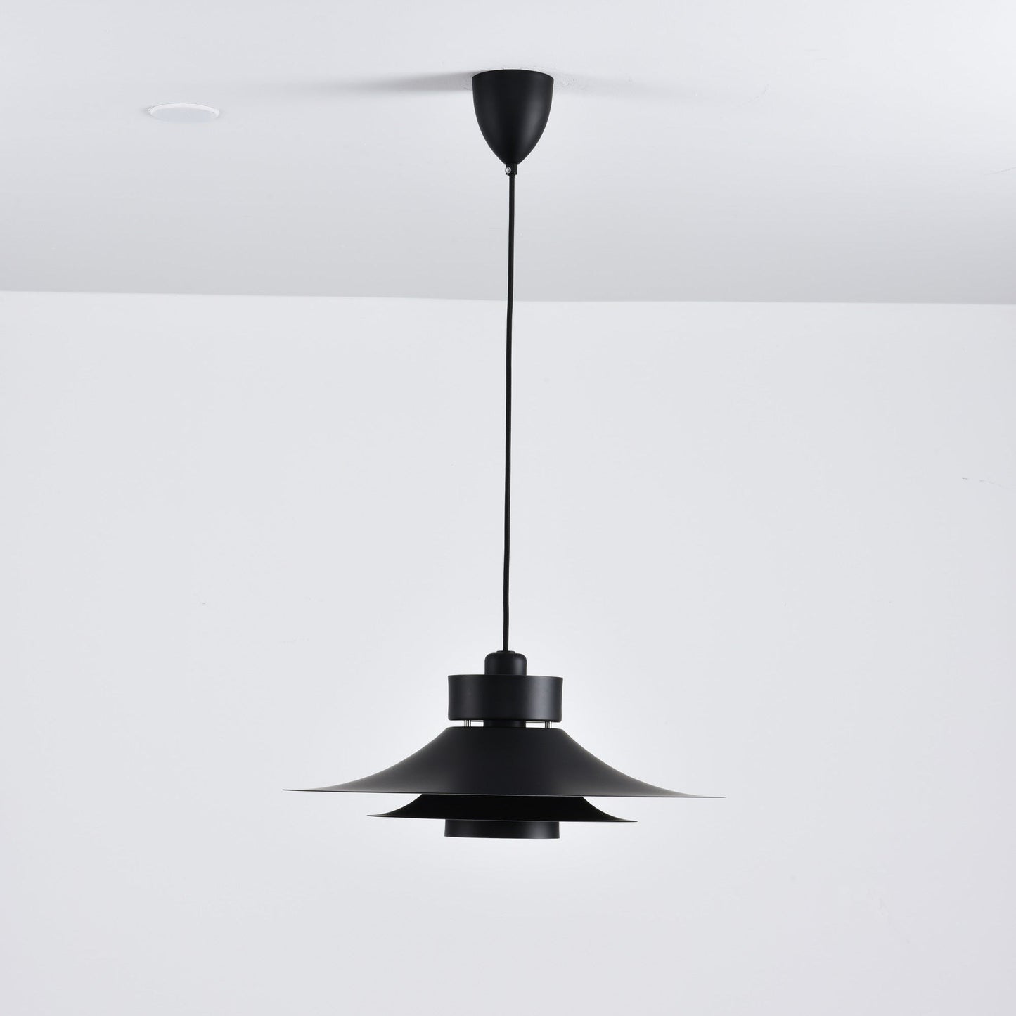 Nero Eclipse Modern Pendant Lamp
