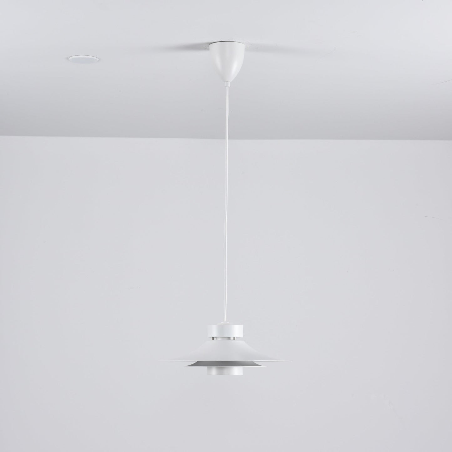 Nero Eclipse Modern Pendant Lamp