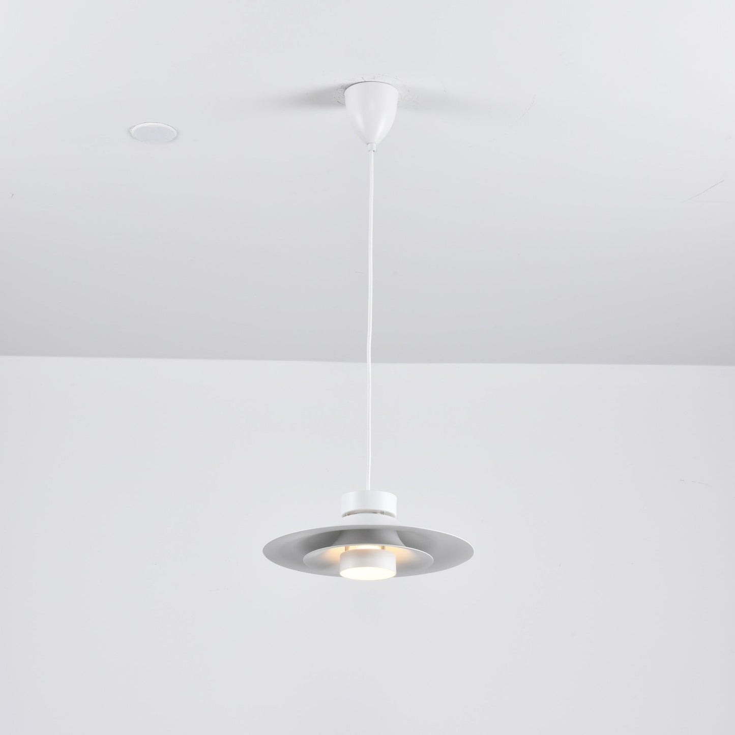 Nero Eclipse Modern Pendant Lamp