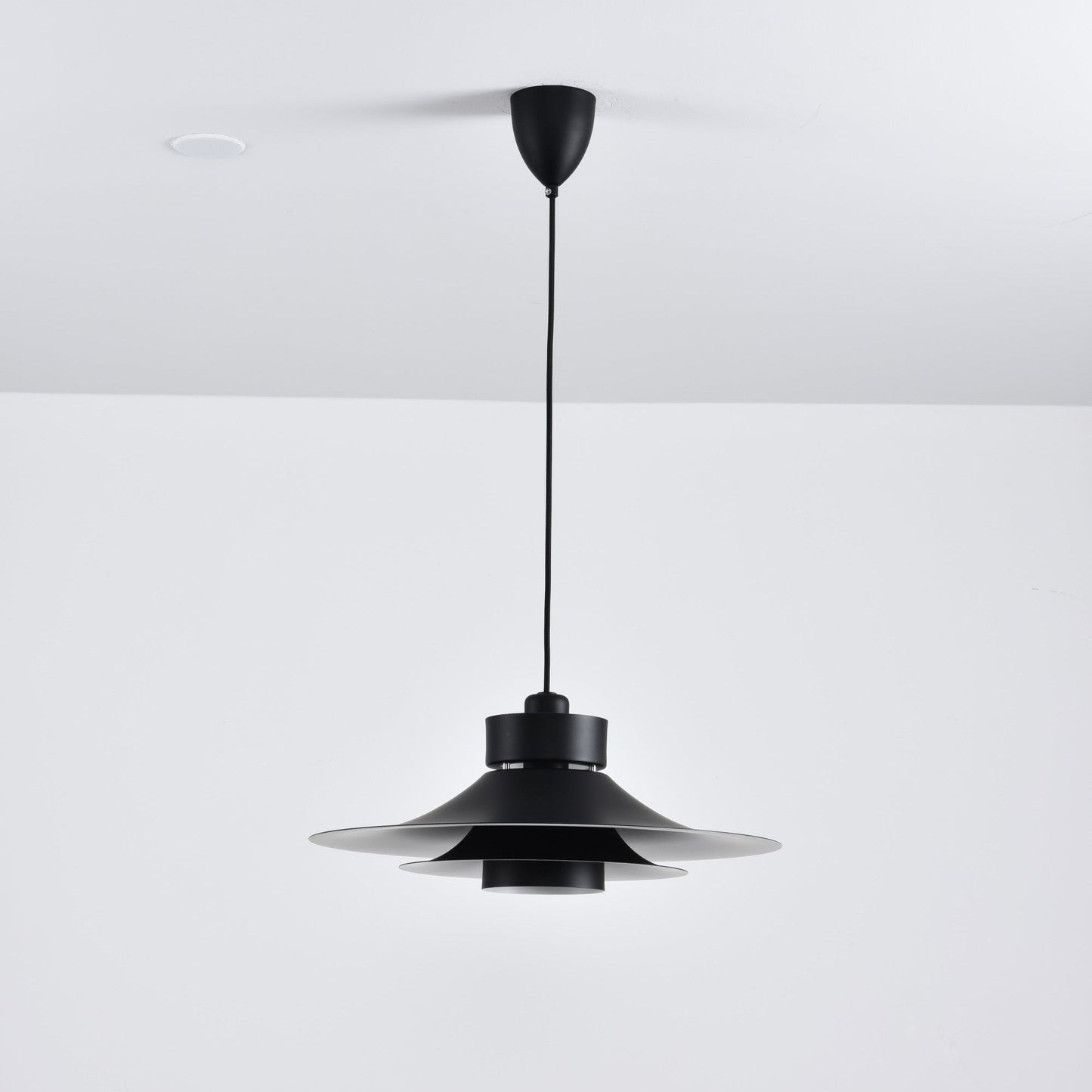 Nero Eclipse Modern Pendant Lamp