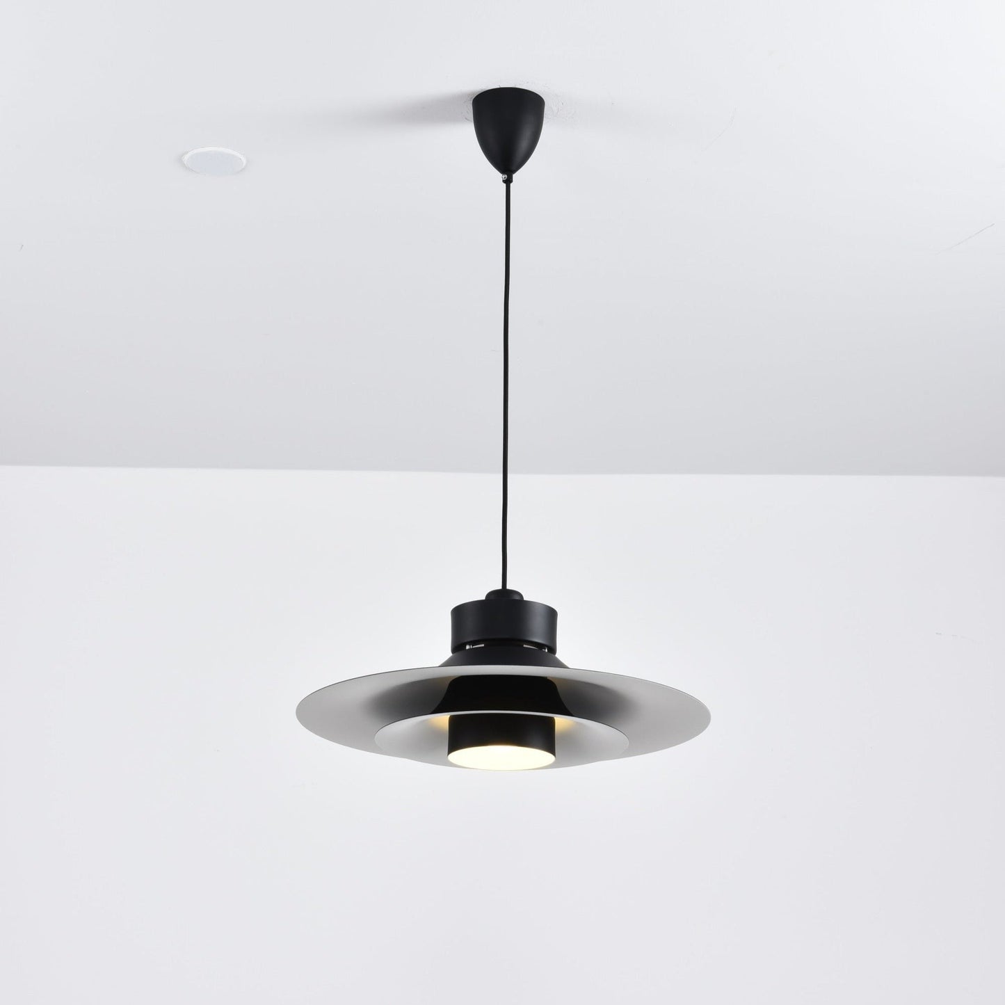 Nero Eclipse Modern Pendant Lamp